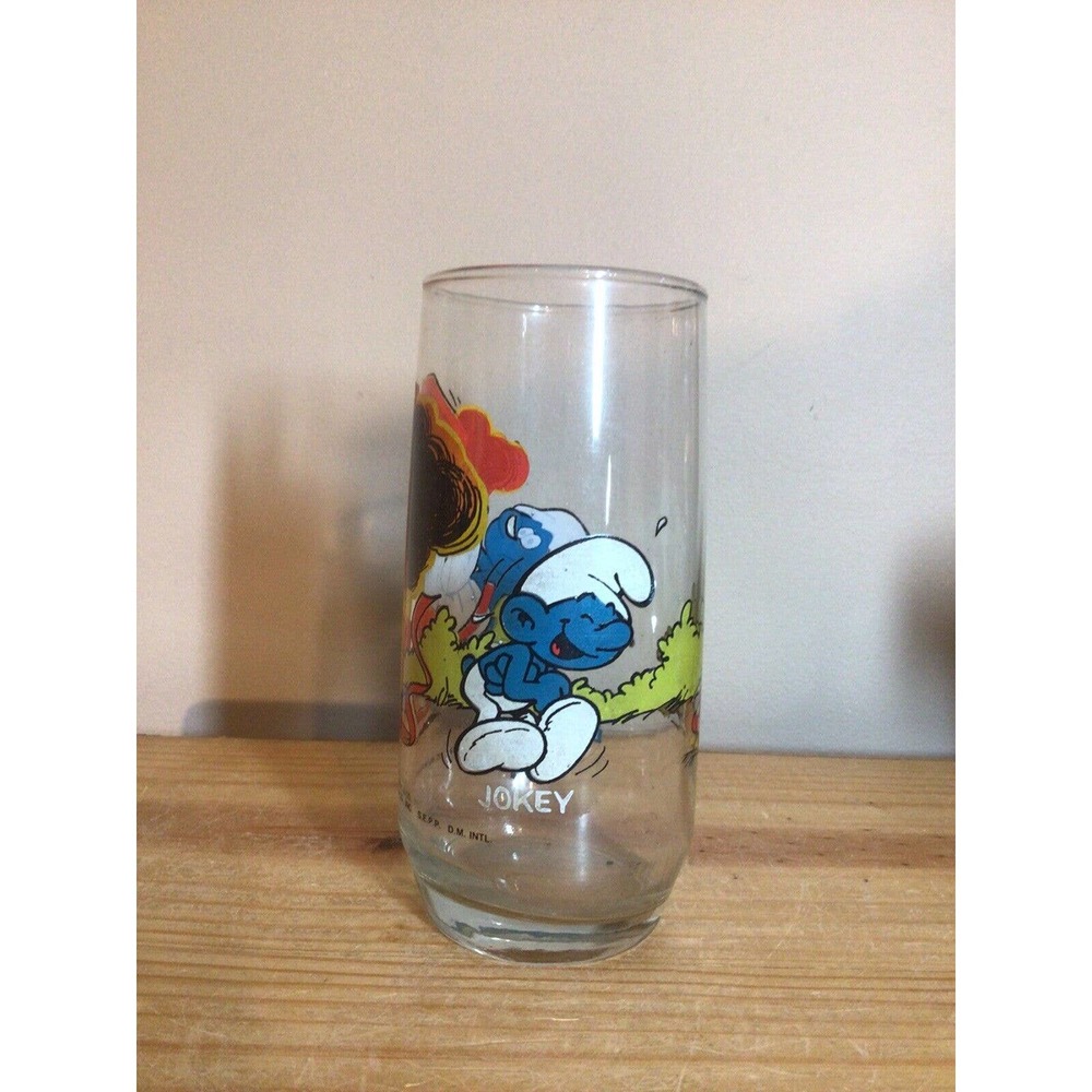 Smurf Jokey Wallace Berrie 1982 Peyo Collector Glass